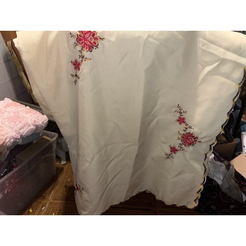 Vintage Cream Square Tablecloth Red Gold Floral Embroidery Scalloped Edge Decor